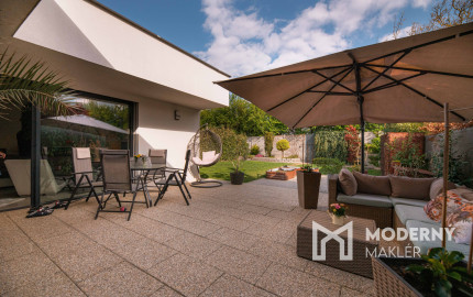 Na predaj 5-izbový rodinný dom v Trenčíne - Zlatovciach