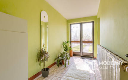 Na predaj priestranný 6-izbový rodinný dom v Oščadnici