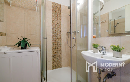 Na predaj kompletne zariadený 3-izbový byt v Podunajských Biskupiciach