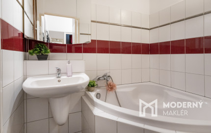 Na predaj investičný 2-izbový byt v Ružinove