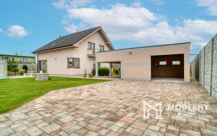 Na predaj rodinný dom s investičným potenciálom v Kostolišti