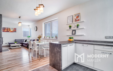 Na predaj rodinný dom s investičným potenciálom v Kostolišti