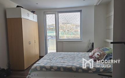 3 izb. byt. jednotka v RD, kompletná rekonštrukcia, 87 m², garáž, pivnica, skladové priestory s pozemkom 333 m2