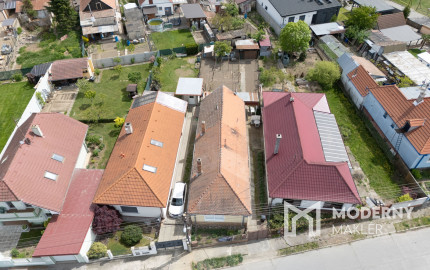 Na predaj čiastočne zariadený rodinný dom v Dolnej Strede