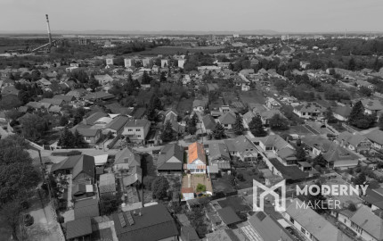 Na predaj čiastočne zariadený rodinný dom v Dolnej Strede