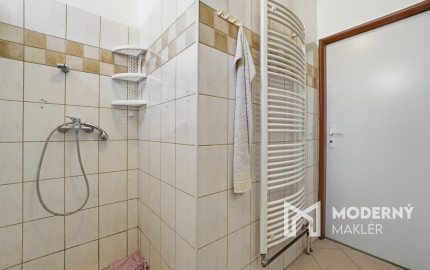 Na predaj 3-izbový tehlový dom s možnosťou nadstavby v Šamoríne