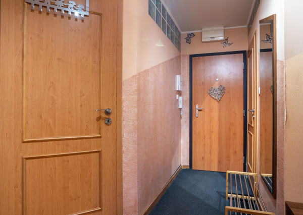 Na prenájom priestranný 3-izbový byt vo vyhľadávanej časti Ružinova