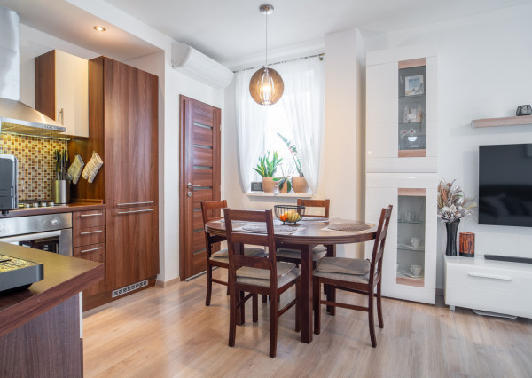 Na predaj dobre dispozične riešený 3-izbový byt vo vyhľadávanej lokalite Karlovej Vsi