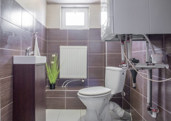 Na predaj priestranný 6-izbový rodinný dom v obci Hrnčiarovce nad Parnou