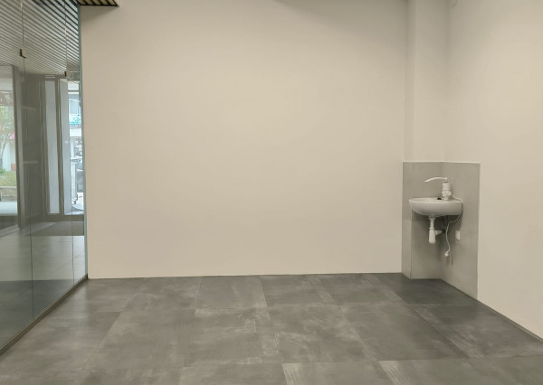 Na prenájom moderný obchodný priestor v centre mesta Malacky