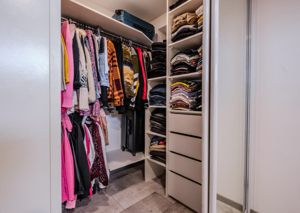 Na predaj novostavba 4-izbového luxusného rodinného domu v obci Dulova Ves – Vlčie doly