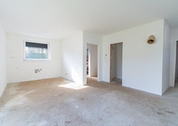 Na predaj moderný 4-izbový rodinný dom s terasou v Hrnčiarovciach nad Parnou