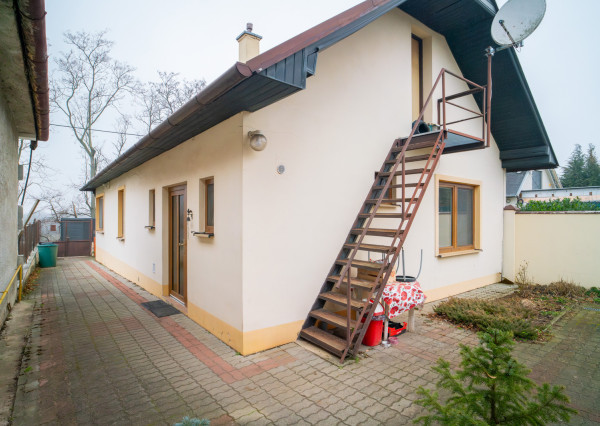 Na predaj 4-izbový rodinný dom vo Vinohradoch nad Váhom