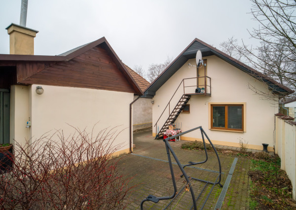 Na predaj 4-izbový rodinný dom vo Vinohradoch nad Váhom