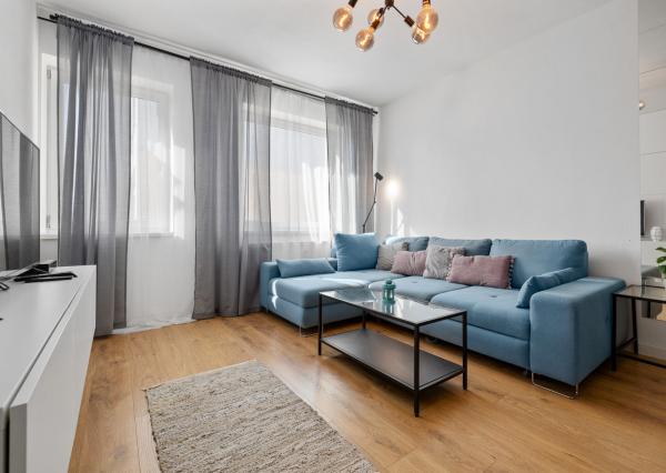 Na prenájom moderný 2-izbový byt kúsok od centra Bratislavy