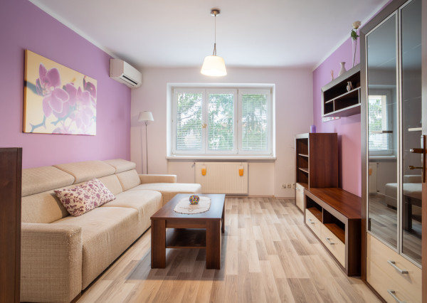 PRENAJATÉ: Na prenájom priestranný 2-izbový byt na Záhradnej ulici v Pezinku