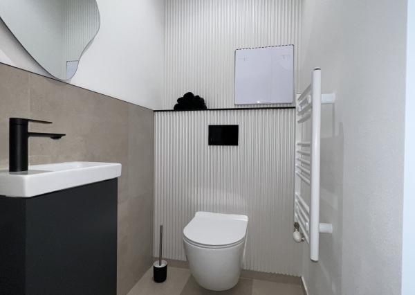 Na prenájom novostavba moderného, kompletne zariadeného 2izb bytu na Tramínovej ul. v Trenčíne.