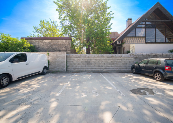 Na prenájom 2-izbový byt v Bratislave - mestská časť Ružinov