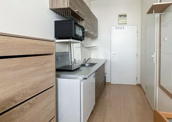 Na prenájom minimalistický 1-izbový byt v Rovinke