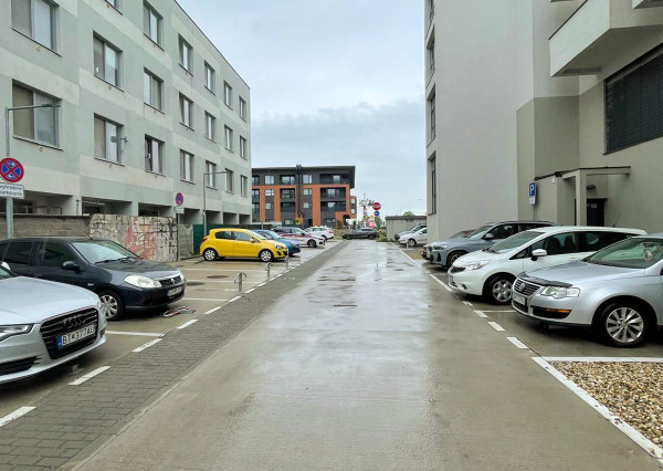 Na prenájom minimalistický 1-izbový byt v Rovinke