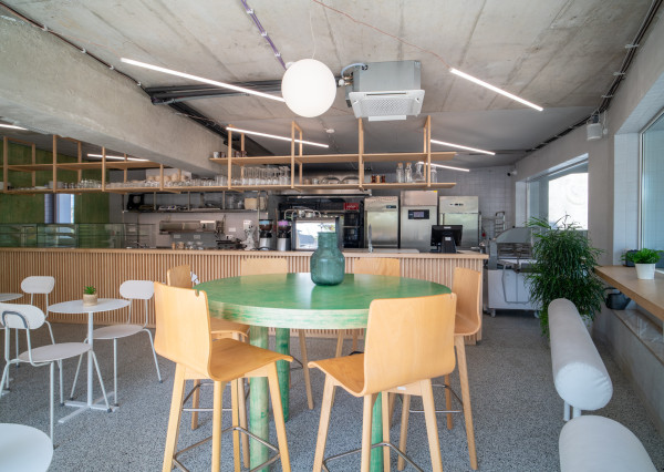 Na prenájom úspešná gastro prevádzka v Petržalke