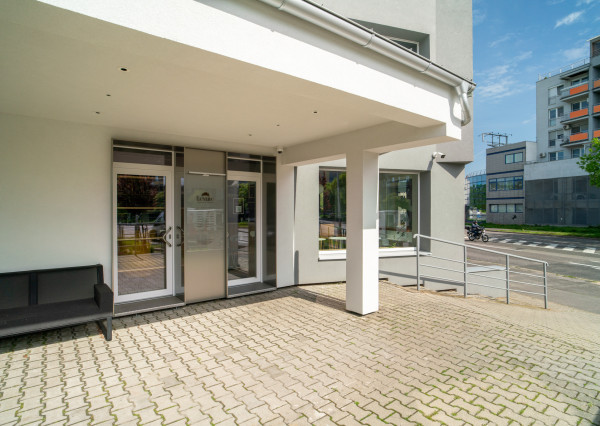 Na prenájom úspešná gastro prevádzka v Petržalke