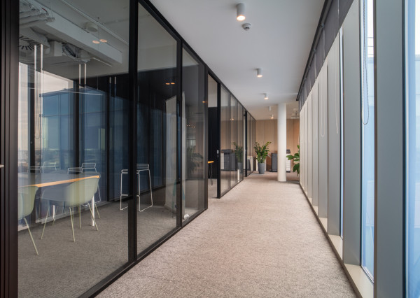 PARK ONE: Na prenájom moderné kancelárske priestory v centre Bratislavy