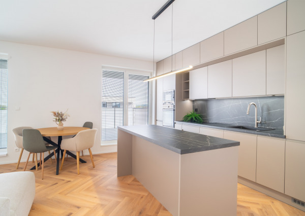 Na prenájom kompletne zariadený 2-izbový byt v Stupave