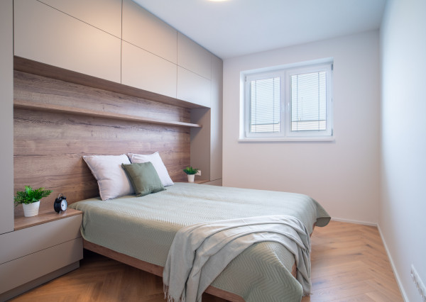 Na prenájom kompletne zariadený 2-izbový byt v Stupave