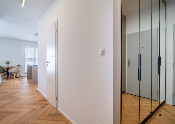 Na prenájom kompletne zariadený 2-izbový byt v Stupave