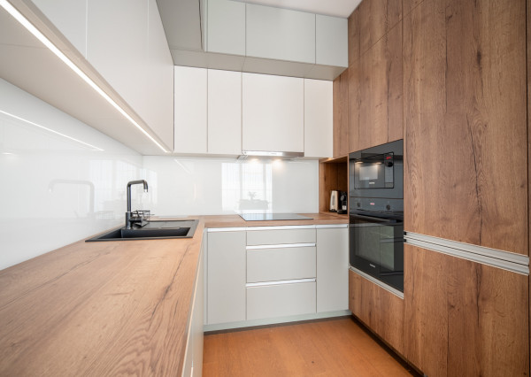 Na prenájom 2-izbový byt v Eurovea Tower – Bratislava