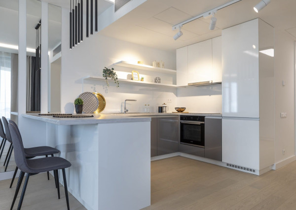 Na prenájom štýlový 3-izbový byt v SKYPARK RESIDENCE s výhľadom na prístav