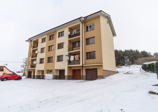 REZERVOVANÉ: Na predaj útulný 2-izbový byt v malebných Hybiach v pokojnej lokalite