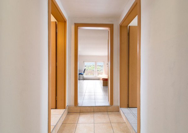 Na predaj 5-izbový byt s terasou a parkovacím miestom v obci Lipovec