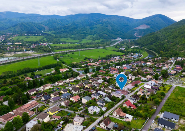 Na predaj 5-izbový byt s terasou a parkovacím miestom v obci Lipovec