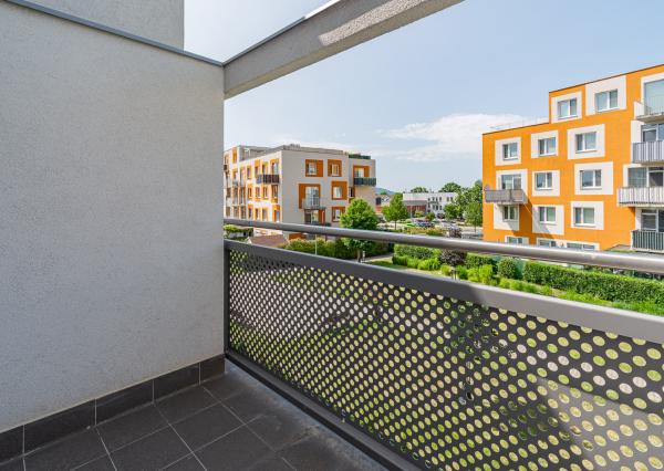 Na prenájom priestranný 2-izbový byt v Devínskej novej Vsi