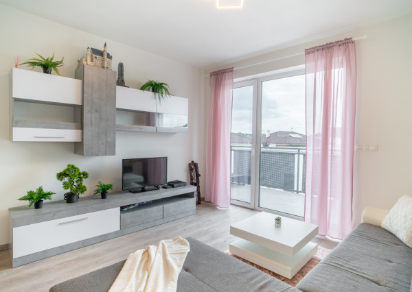 REZERVOVANÉ: Na predaj moderný 2-izbový byt v Kostolišti