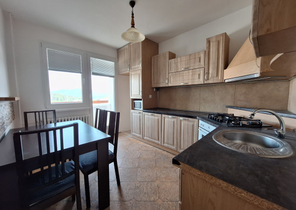 Na predaj 3-izbový byt s loggiou na sídlisku Hájik v Žiline