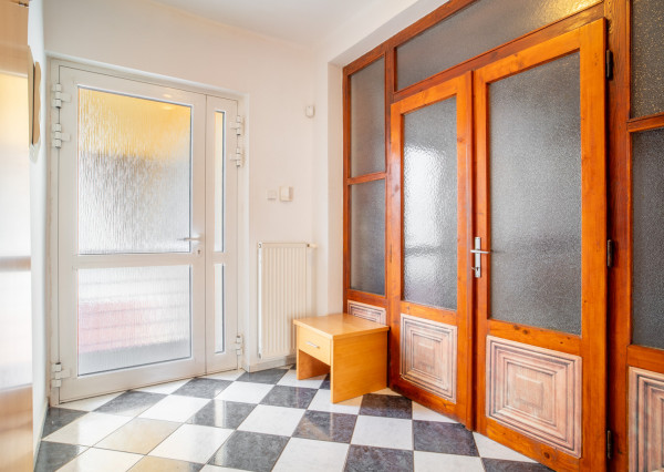 Na prenájom 5-izbový rodinný dom s udržiavanou záhradou v bratislavskej časti Kramáre