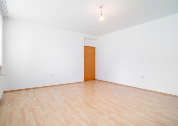 Na prenájom 5-izbový rodinný dom s udržiavanou záhradou v bratislavskej časti Kramáre