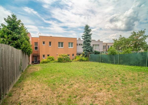 Na prenájom 5-izbový rodinný dom s udržiavanou záhradou v bratislavskej časti Kramáre