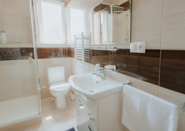 Na predaj kompletne zrekonštruovaný 2-izbový byt v Kotešovej