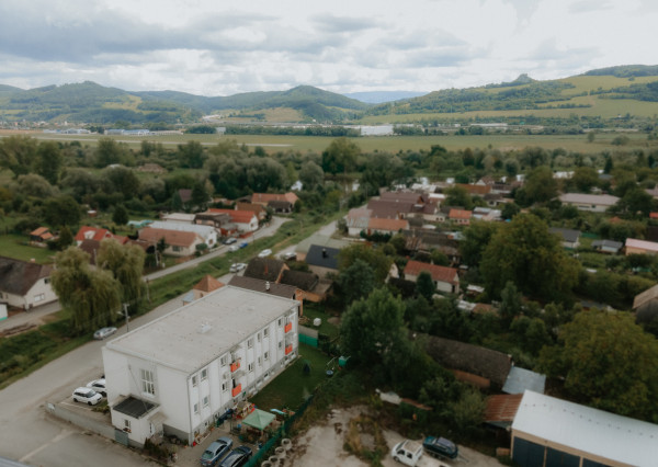 Na predaj kompletne zrekonštruovaný 2-izbový byt v Kotešovej