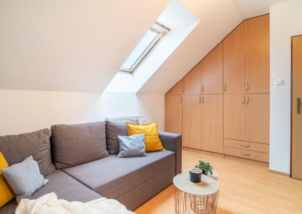 Na predaj rodinný dom s garážou v tichej časti Serede