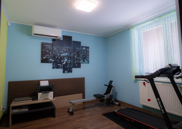 Na predaj 5-izbový rodinný dom v obci Dvorníky