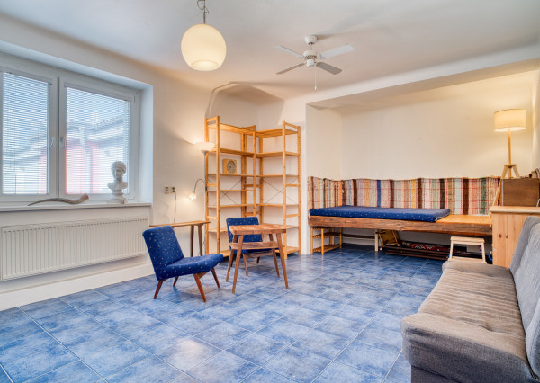 Na predaj 1-izbový byt na Prievozskej ulici v Bratislave