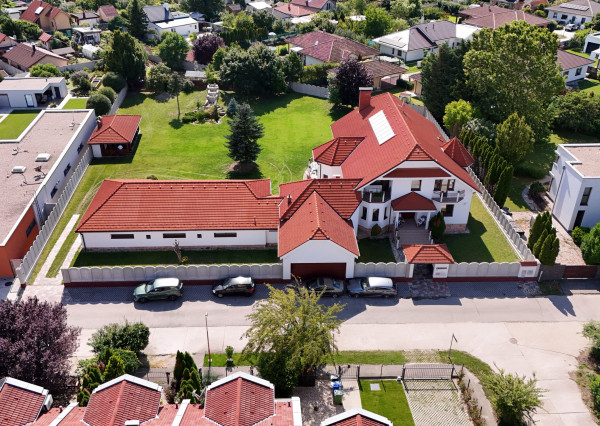 Na predaj 6-izbové rodinné sídlo v Šamoríne