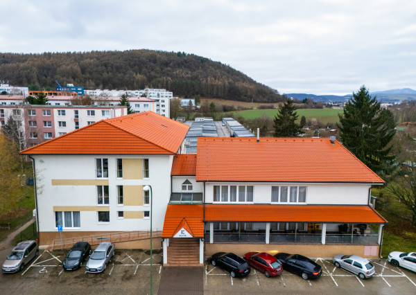 Na predaj elegantný kongresový Hotel Elite v Novej Dubnici