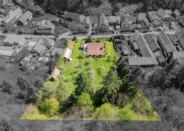 Na predaj 6-izbový rodinný dom v obci Podkriváň