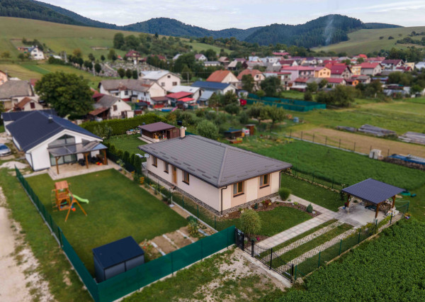 Na predaj rodinný dom v obci Zbyňov
